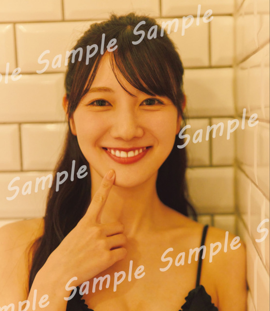 日向坂46河田陽菜2nd写真集封入ポストカード　撮影／SAKAI DE JUN（C）竹書房