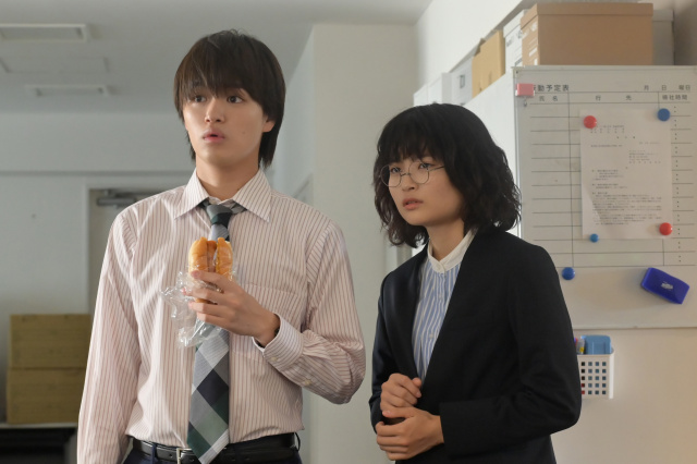 ドラマストリーム『スクープのたまご』の場面カット（C）「スクープのたまご」製作委員会