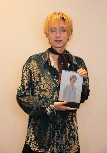 2026年版卓上カレンダーの発売記念イベントを開催した駒木根葵汰（写真提供：ホリプロ）