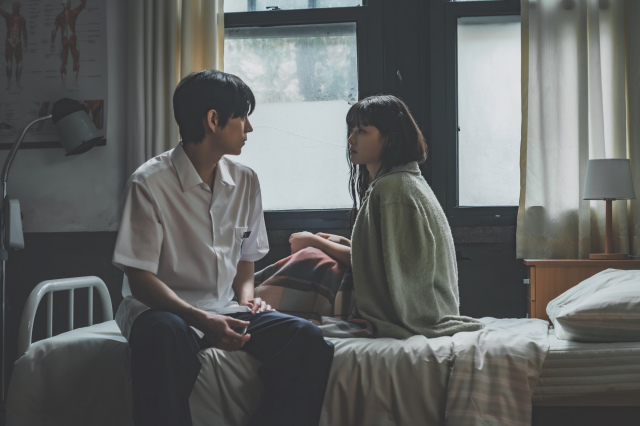 キム・ユジョン＆キム・ヨンデ＝『親愛なるＸ』ディズニープラスで独占配信中（スタジオドラゴン提供）