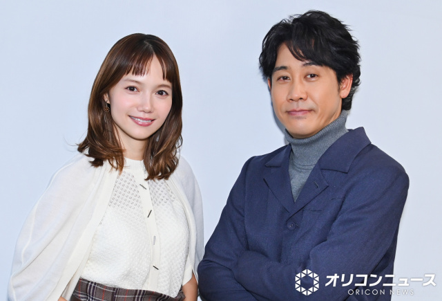 『ちょっとだけエスパー』に出演する（左から）宮崎あおい、大泉洋 （C）ORICON NewS inc.