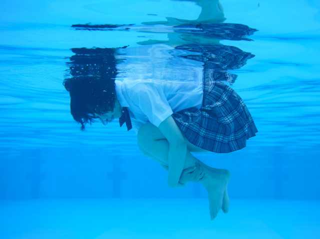 『NEW SCHOOLGIRL COMPLEX』（徳間書店）写真：青山裕企