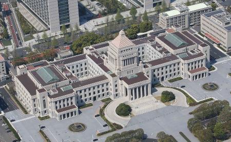 　国会議事堂＝東京都千代田区