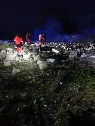 　１５日、ウクライナ国境に近いポーランド東部の爆発現場（ソーシャルメディアに投稿された画像から、ロイター＝共同）