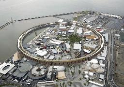 　大阪・関西万博会場の大屋根リング＝５月、大阪市此花区の夢洲