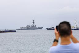 　２日、中米パナマに停泊する米海軍のミサイル駆逐艦（ゲッティ＝共同）