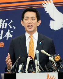　自民党総裁選に立候補する意向を表明した林官房長官＝１６日午後、国会