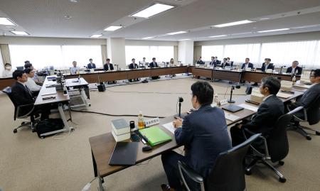 　危険運転致死傷罪の要件見直しを検討する法制審議会の部会＝２９日午後、法務省