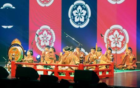 　韓国・忠清南道との音楽交流イベントで披露された雅楽＝２４日午後、奈良市