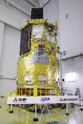　新型無人補給機「ＨＴＶ―Ｘ」１号機を載せ、鹿児島県の種子島宇宙センターから打ち上げられるＨ３ロケット７号機＝２６日午前９時