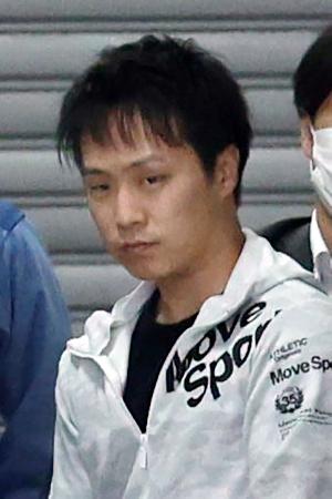 　警視庁神田署に入る辺純人容疑者＝２９日