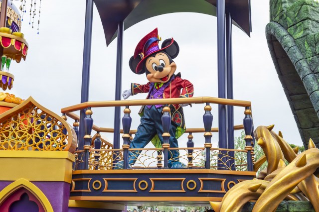 東京ディズニーランド「ザ・ヴィランズ・ハロウィーン“Into the Frenzy”」（C）Disney
