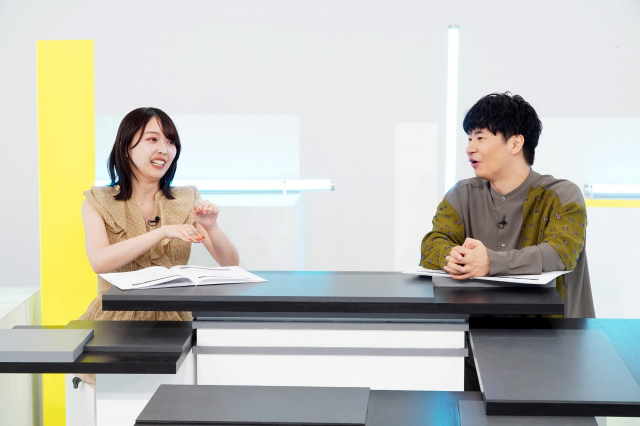 31日放送『オードリー若林　経済のことは3人に聞けばだいたいわかる!!!』に出演する（左から）三宅香帆、若林正恭（C）テレビ東京