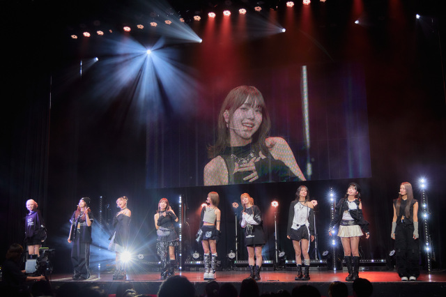1ST ALBUM『WHO I AM』リリース記念SHOWCASEに登場したME:I（C）LAPONE GIRLS