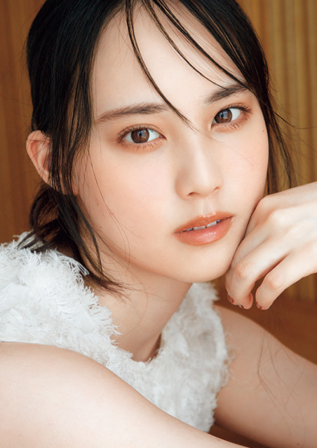 5日発売『andGIRL』秋号に登場する松尾桜（日向坂46）