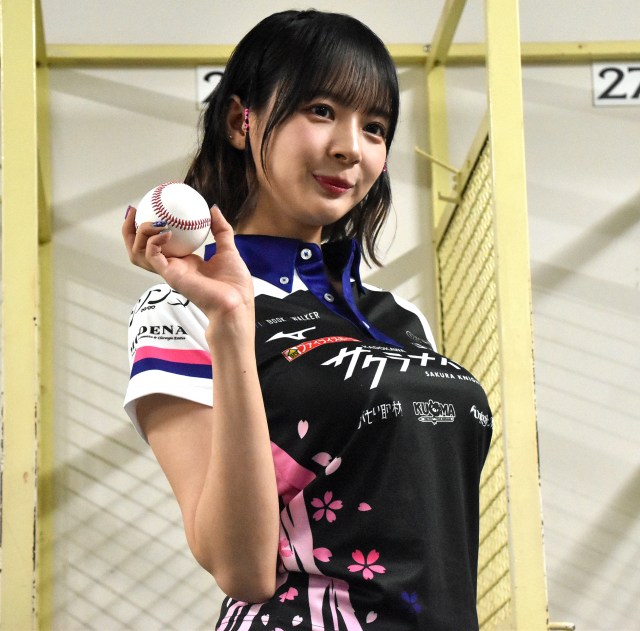 岡田紗佳＝『ヤクルト対DeNA』 （C）ORICON NewS inc.