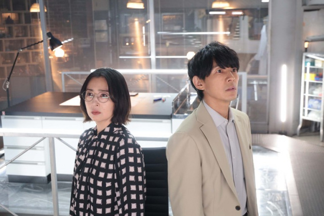 17日放送水10ドラマ『最後の鑑定人』より （C）フジテレビ