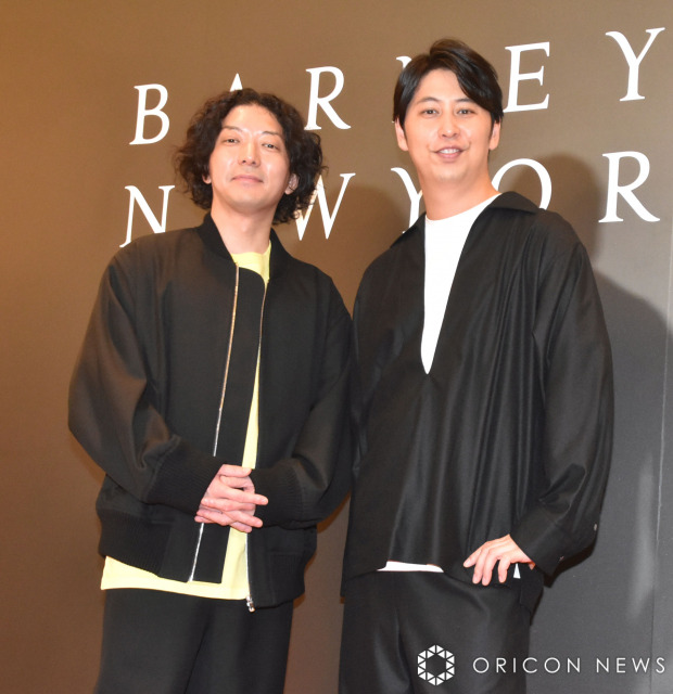 バーニーズ　ニューヨーク銀座本店 リニューアル記念イベントに参加したニューヨーク（左から）嶋佐和也、屋敷裕政 （C）ORICON NewS inc.