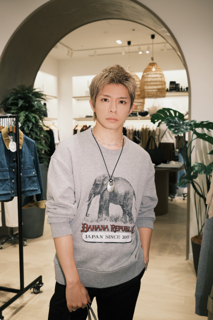 Number_i岸優太、バナナ・リパブリック日本上陸20周年を祝福「僕