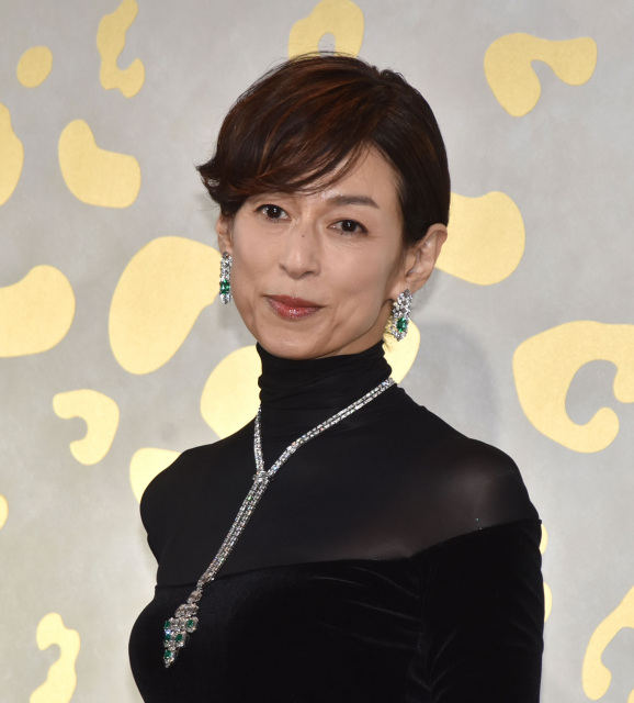 タイトドレスで圧巻の美スタイルを披露した鈴木保奈美 （C）ORICON NewS inc.