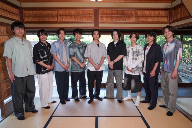 27日放送『タイムレスマン』に出演する（左から）篠塚大輝、猪俣周杜、橋本将生、原嘉孝、山下智久、菊池風磨、松島聡、佐藤勝利、寺西拓人 （C）フジテレビ