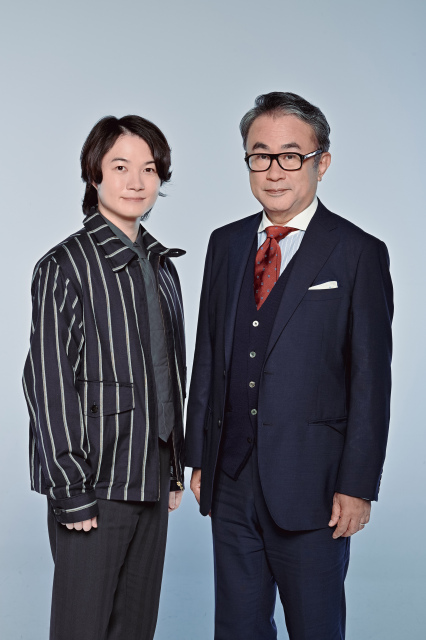 10月1日スタート『もしもこの世が舞台なら、楽屋はどこにあるのだろう』より（左から）神木隆之介、三谷幸喜（C）フジテレビ