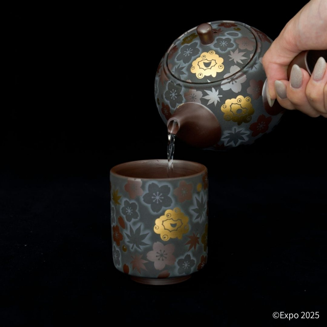 EXPO2025 ミャクミャク 萬古焼 金彩茶器