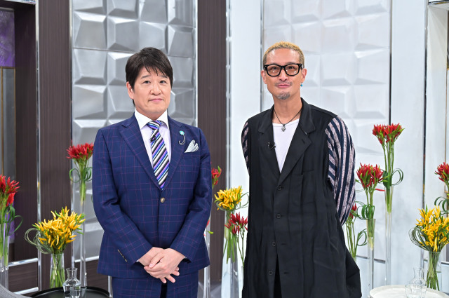 5日放送『日曜日の初耳学』に出演する（左から）林修、松岡昌宏 （C）MBS