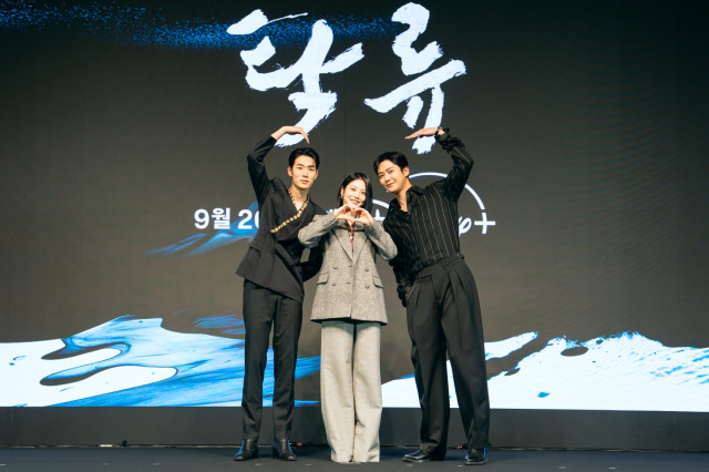 オリジナル韓国ドラマシリーズ『濁流』ディズニープラスで配信中（C）2025 Disney and its related entities