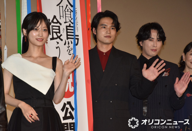 映画『火喰鳥を、喰う』公開記念舞台あいさつに参加した（左から）山下美月、水上恒司、宮舘涼太 （C）ORICON NewS inc.