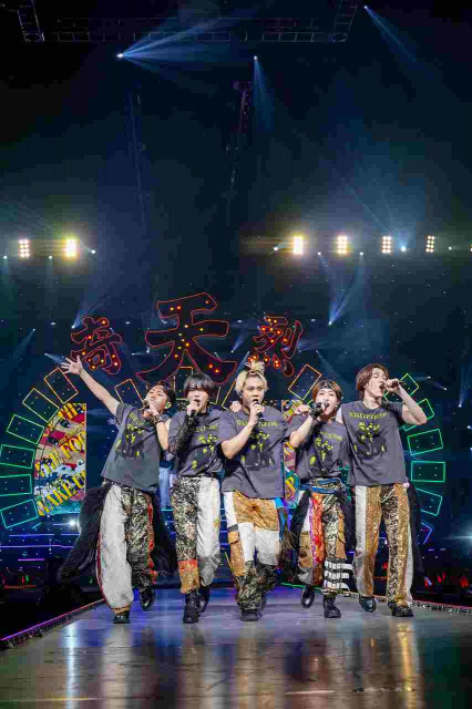 『KEY TO LIT Arena Tour 2025WAKE UP THE FOOL』千葉公演の様子