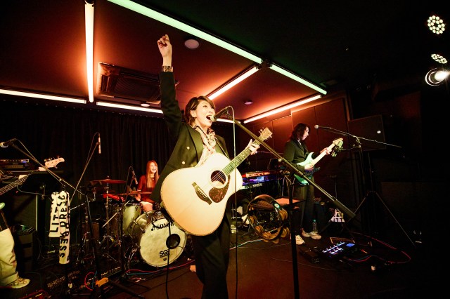 Little Black Dress、メジャー1stアルバム記念ライブを東京で開催