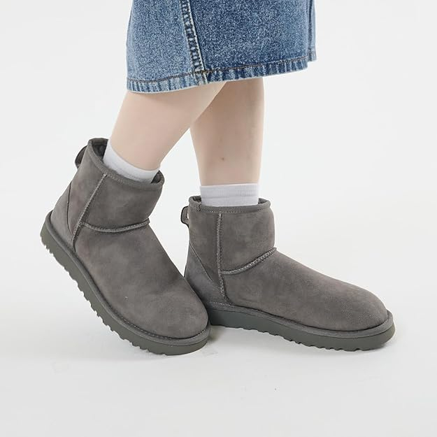 UGG（アグ）のサンダル・スリッポン・モカシン・ブーツを厳選