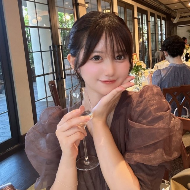 自分のオタクの結婚式に参列したすずさん（＠zu__0141より）