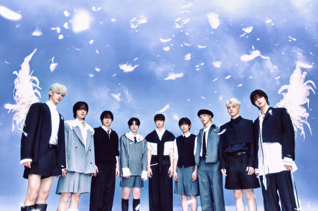 韓国1stミニアルバム『Back to Life』GAZE ver.コンセプトフォト（C）YX LABELS