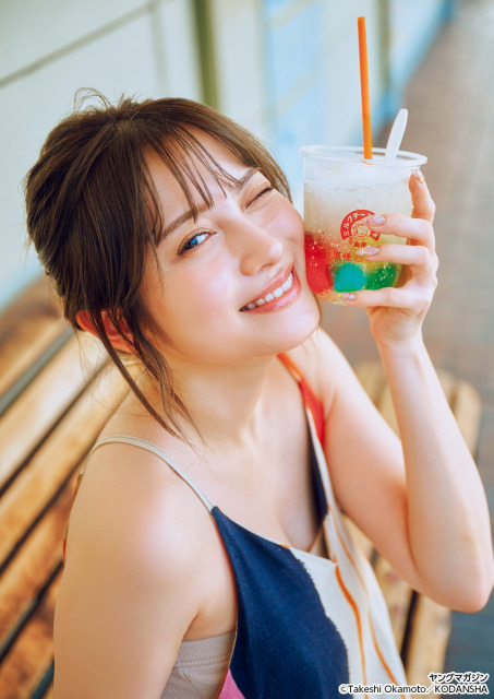 桃月なしこ＝『週刊ヤングマガジン』47号（講談社）