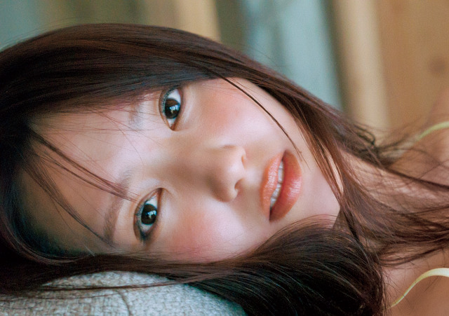 沢口愛華＝22日発売『週刊少年マガジン』47号