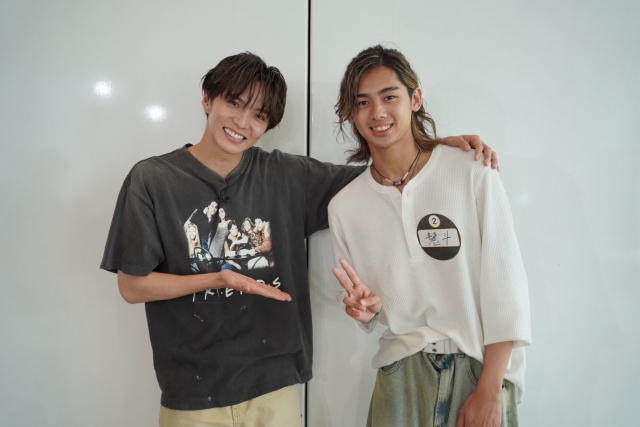 『仮面の忍者 赤影』で森蘭丸役を演じる高橋慧斗（右）（C）テレビ朝日
