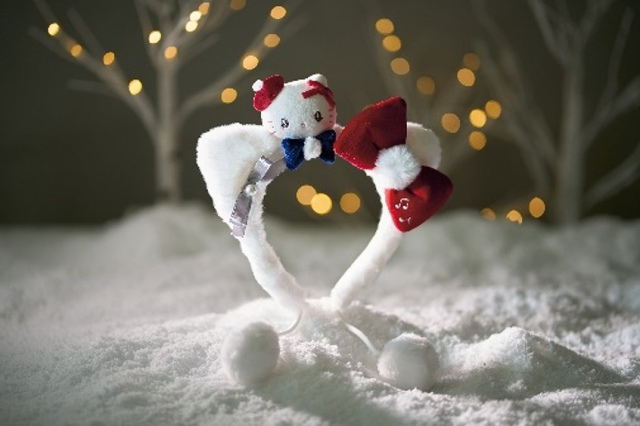 USJのクリスマス　キティのカチューシャ　画像提供：ユニバーサル・スタジオ・ジャパン