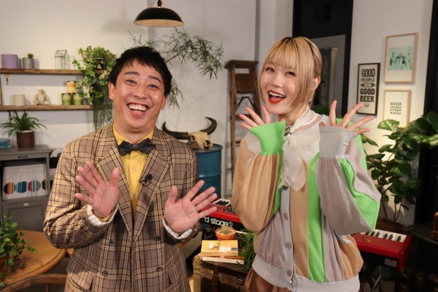 11月8日放送『音バナ♪ついつい』に出演する(左から)森田哲矢、ハラミちゃん(C)ABCテレビ