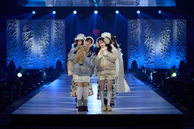 (左から)CANDY TUNE・立花琴未&小川奈々子(C)SAPPORO COLLECTION