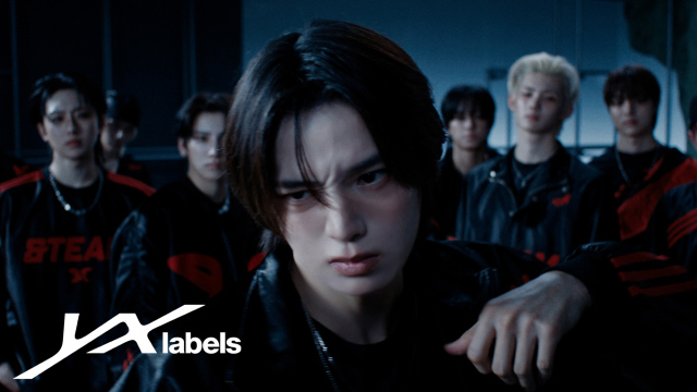 &TEAM「Lunatic」MV（C）YX LABELS