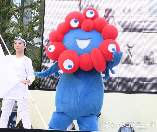 『御堂筋ランウェイ2025』に登場したミャクミャク （C）ORICON NewS inc.