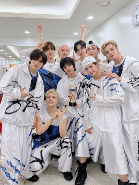 韓国音楽番組MBC M『SHOW CHAMPION』に出演した&TEAM（C）YX LABELS