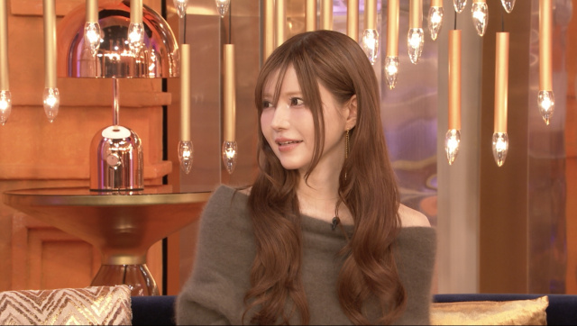 7日放送の『ダマってられない女たち』に出演した益若つばさ（C）AbemaTV,Inc.