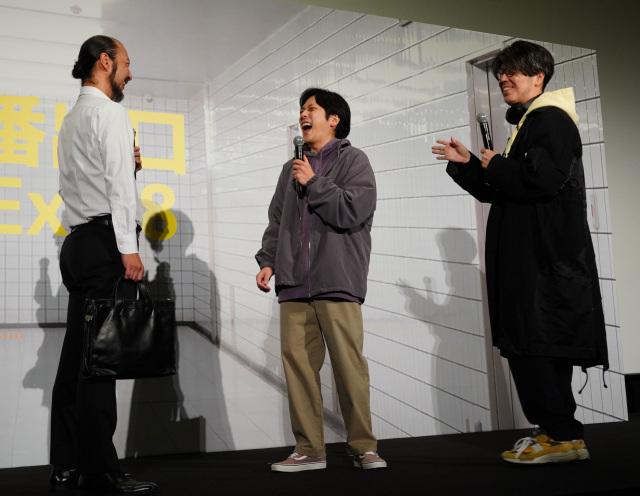 映画『8番出口』興行収入50億円突破記念！完全攻略舞台あいさつ（左から）河内大和、二宮和也、川村元気監督 （C）ORICON NewS inc.
