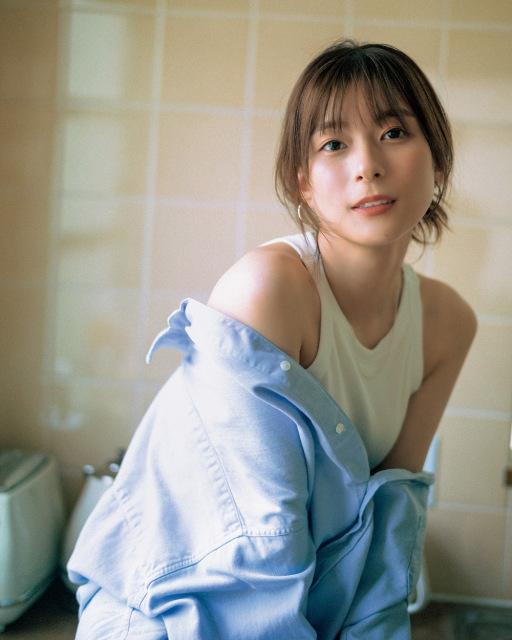 『週刊少年マガジン』50号に登場する芳根京子