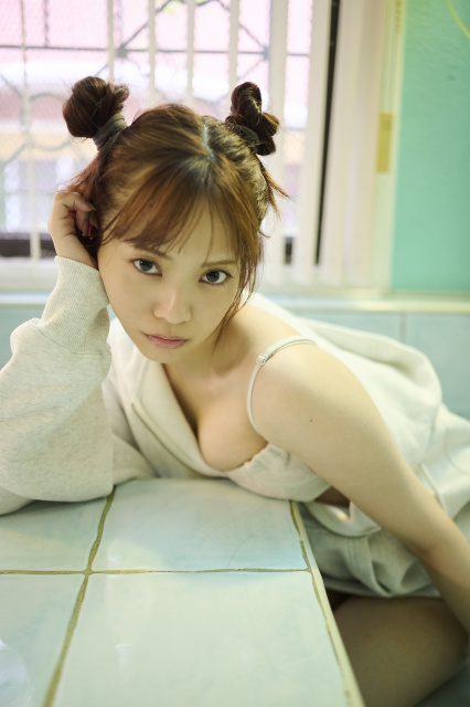 宮田愛萌1st写真集発売決定　撮影／花盛友里（C）幻冬舎