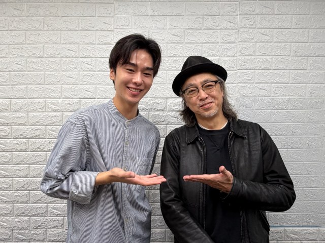 （左から）吉田晴登、寺十吾