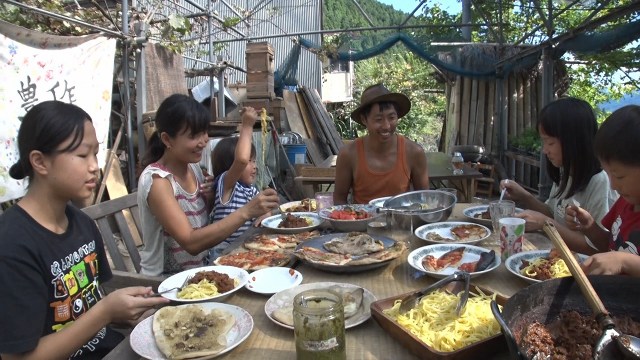 18日放送『自給自足ファミリー2025秋』＝高知ファミリー（C）BSテレ東